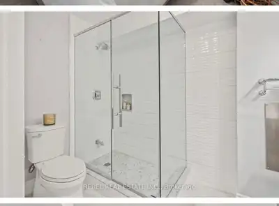 Oshawa (Harmony Rd / Coldstream) : available for small family in Basement in a good quiet Area. Newl...