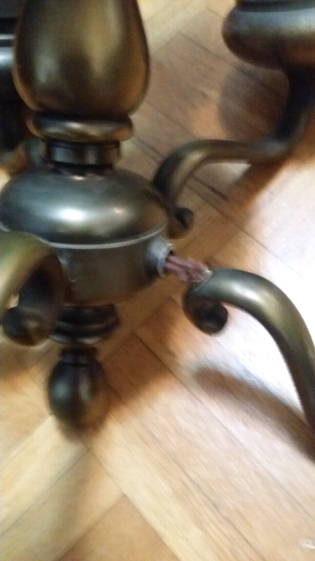 Antique Brass 5 Light Chandelier in Indoor Lighting & Fans in City of Toronto - Image 5