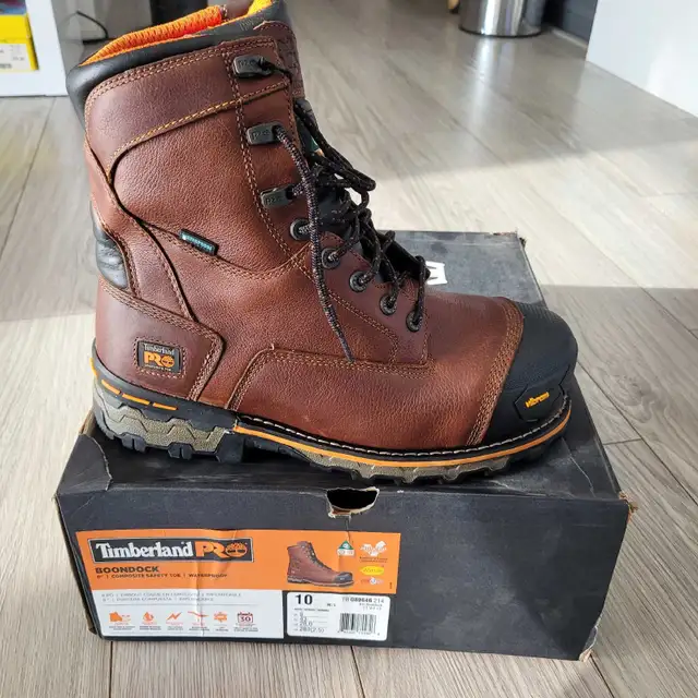 Bottes de travail in Men's Shoes in Longueuil / South Shore - Image 2