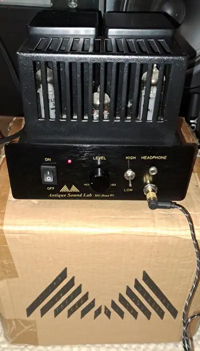 Amplificateur pour casque à tubes Antique Sound Lab MG-Head DT, View more