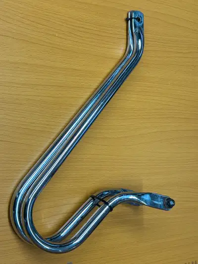 These are chrome 1995 Triumph Thunderbird 900 brackets. Are in excellent condition!