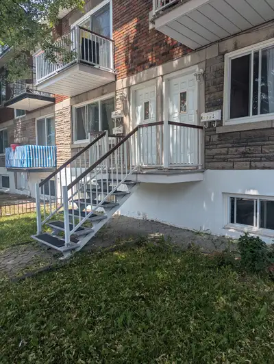 App. 6 1/2 Hochelaga - spacieux, lumineux, cour