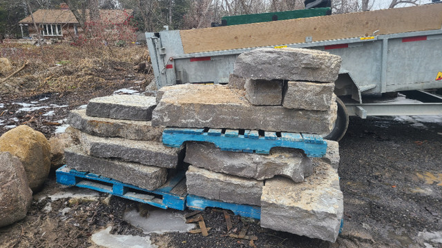 Armour stone - Large Pieces - Delivery Available in Outdoor Décor in Oshawa / Durham Region - Image 2