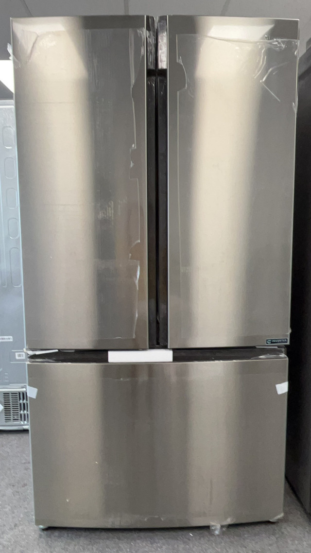 Hisense RF208N6ASE French Door Refrigerator, 36" Width in Refrigerators in Richmond