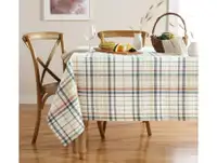 Hometrends Tablecloth 60x84 inches (rectangular)