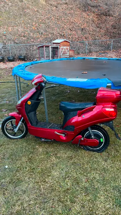 Price: $535 Background: Given to me by my sister in law who purchased it in the 2000's to weekend ri...
