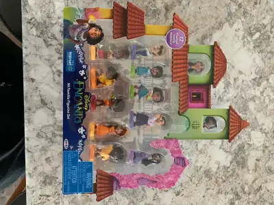 Encanto Figurine set, View more