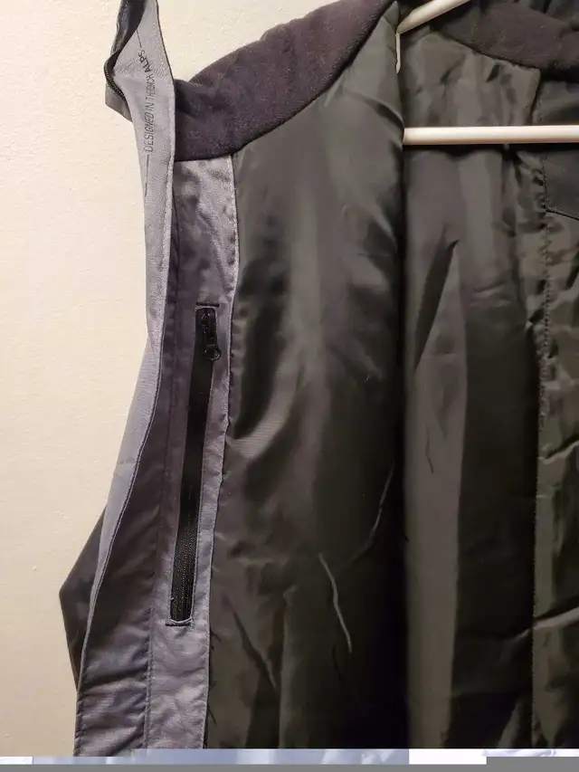 Men's - Boys Waterproof New Jacket in Men's in Mississauga / Peel Region - Image 5