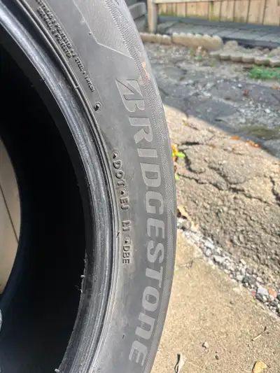 255/55R20 107T snow tires,made by Bridgestone .came out of a Jeep grand Cherokee 2024. 80.00 each