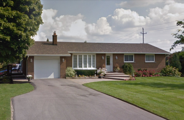 FANTASTIC "OFF MARKET" DEALS! in Houses for Sale in City of Toronto - Image 6