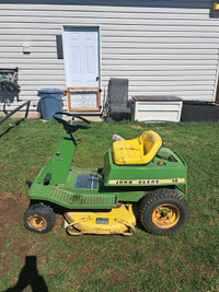 John Deere 56 lawn tractor 