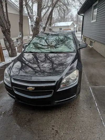 2009 Chevrolet Malibu LS. 86,000km Automatic Transmissions Comes with winter and summer tires. Was p...