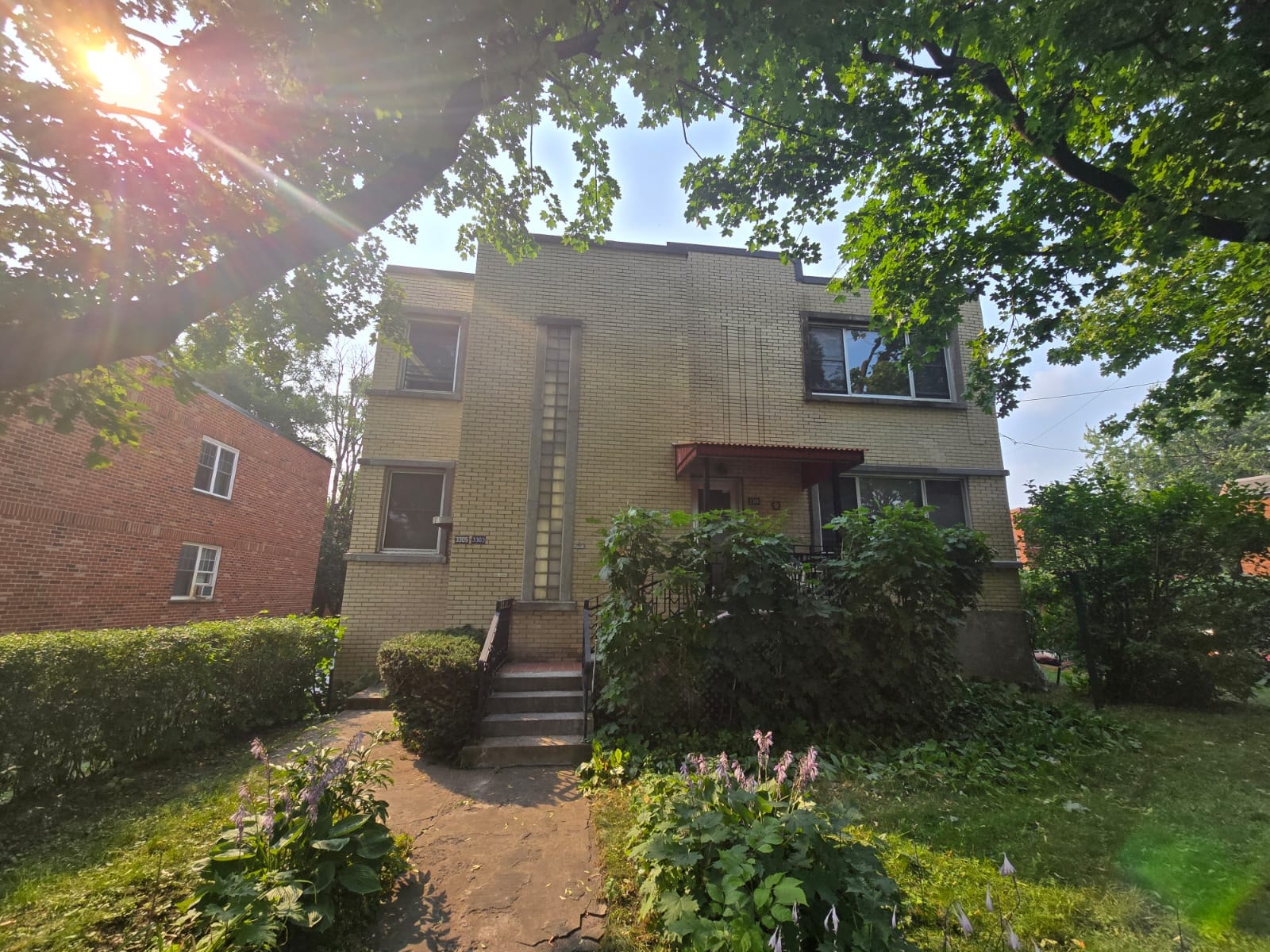 4 1/2 meublé proche proche UdeM/Poly/HEC - Furnished 4 1/2 — photo 2