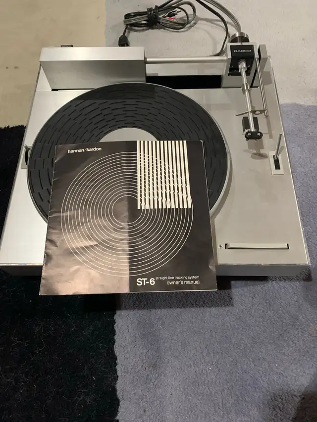 Harman Kardon ST-6 Turntable in Stereo Systems & Home Theatre in Calgary - Image 4