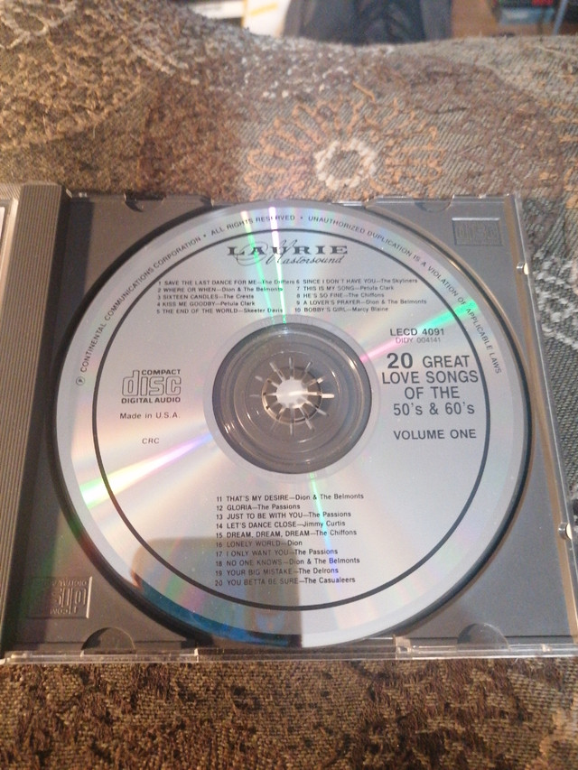 CD de musique Love Songs dans CD, DVD et Blu-ray  à Laval/Rive Nord - Image 3