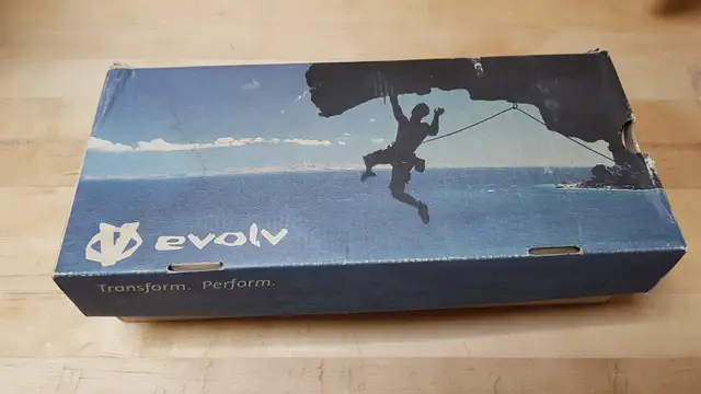 Evolv Climbing Shoe523946792007116802