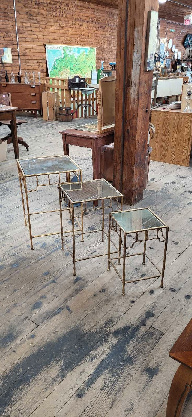 Set of Matching Gold &amp; Mirror Tables (3 total) in Other Tables in Trenton - Image 4