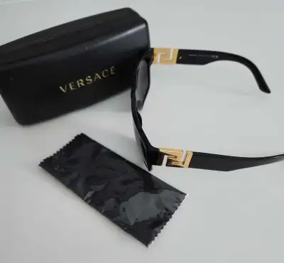 versace sunglasses (like new), View more