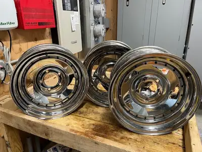 Got these being told they were all 15X4,75 bolt pattern but turns out that I have 3 15X7X4.75 chevy...