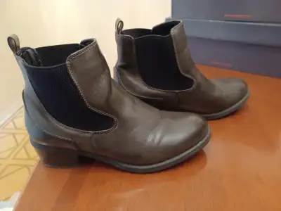 Ankle Booties, Wanderlust Model: T19651, Size 8W - $20, View more