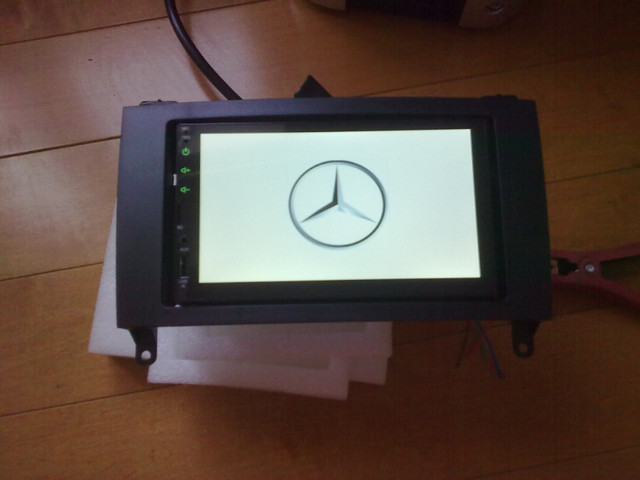 mercedes sprinter apple carplay android auto bluetooth mp3 mp5 in Other in City of Toronto