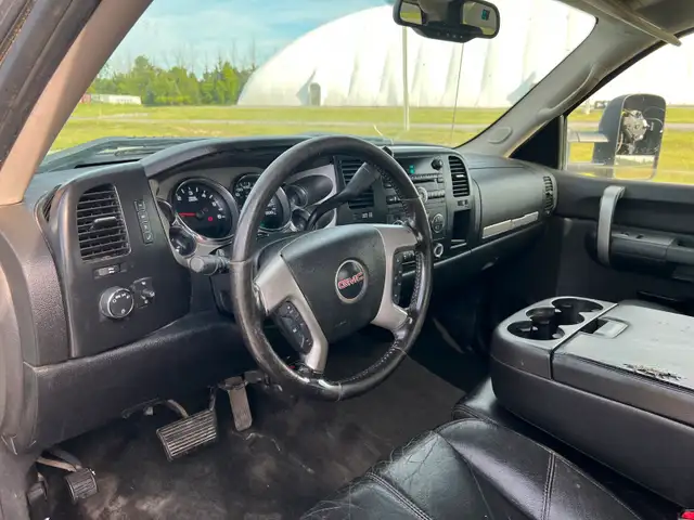 2007 GMC SIERRA 1500 VORTEC MAX CREW CAB in Cars & Trucks in Ottawa - Image 7