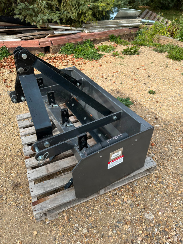 Brand New Box Blade 48" in Heavy Equipment Parts & Accessories in Edmonton
