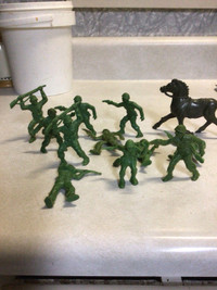 Soldats, figurines 