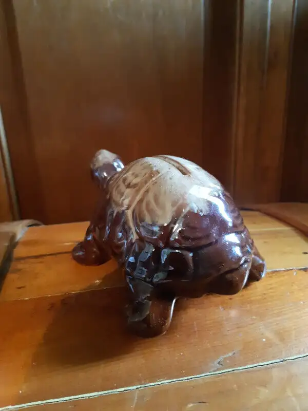 $25.00 ~ RARE  Pottery Tortoise Bank ~ in Arts & Collectibles in St. Catharines - Image 7