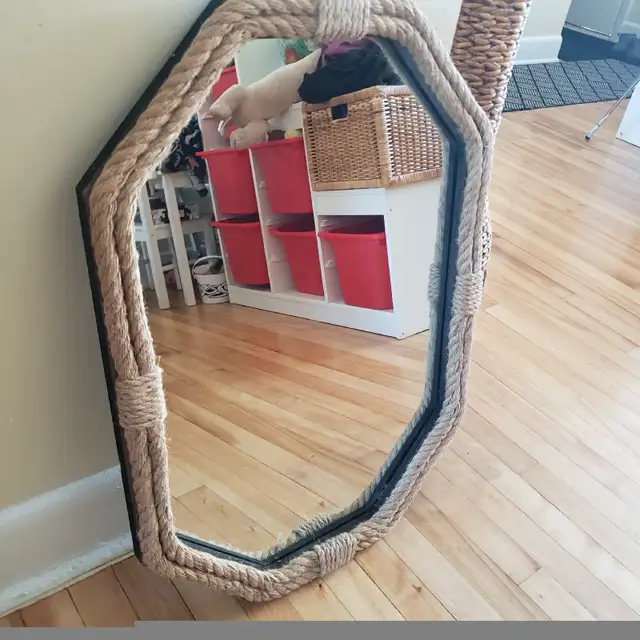 Rustic Heavy Duty Decorative Mirror in Home Décor & Accents in Ottawa - Image 5