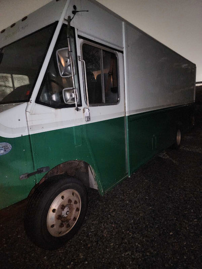 Food Truck Freghtliner Step Van