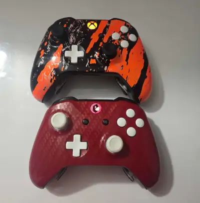 Custom high end wireless xbox one controllers model 1708 made by the company Evil, nice light weight...