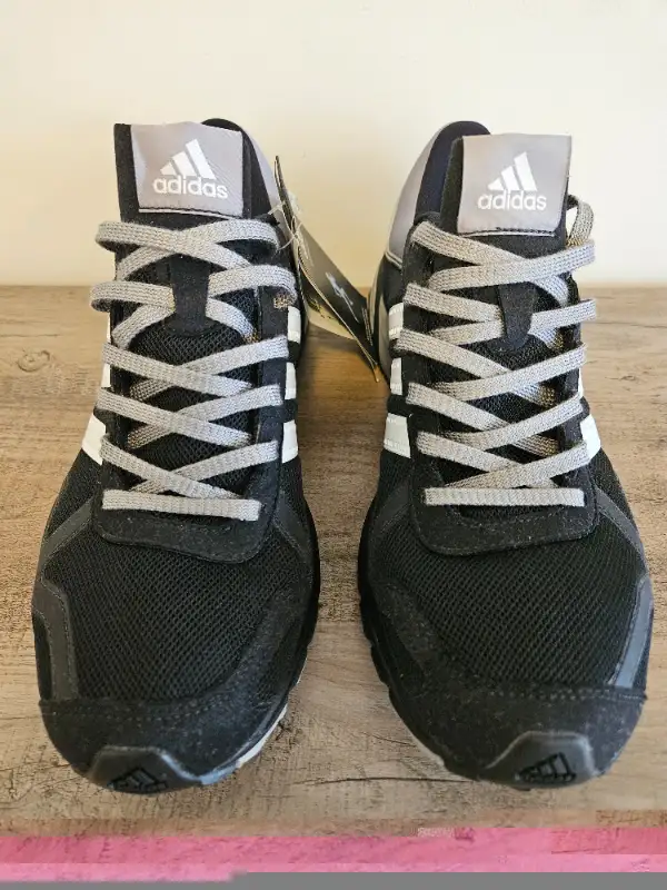 Adidas Marathon 10 Black and grey BNWT Men's Sz. 8.5 in Men's Shoes in Kitchener / Waterloo - Image 6