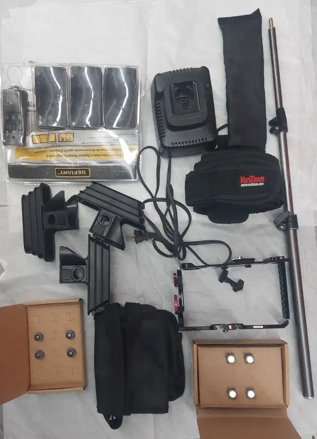 Dewalt  Battery  Chargers - Drill  and  a  whole  lot  more in General Electronics in Mississauga / Peel Region - Image 3