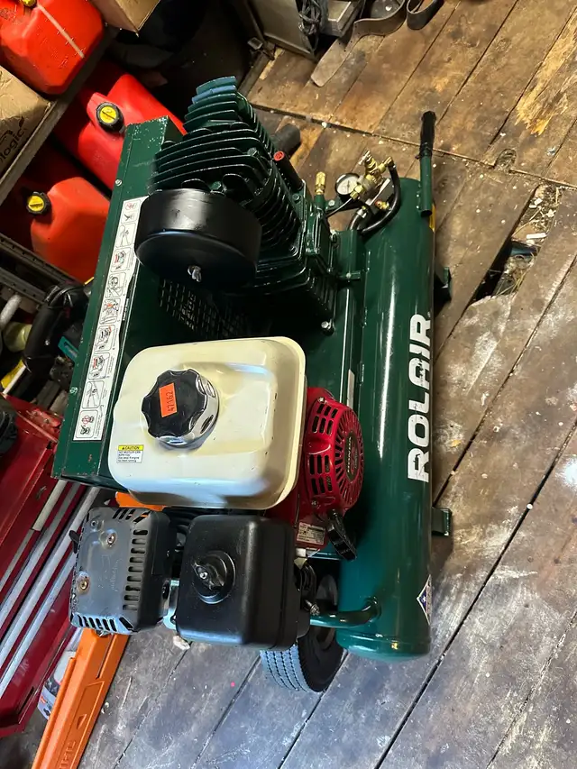 rolair gas wheel barrow compressor  in Power Tools in Delta/Surrey/Langley - Image 4