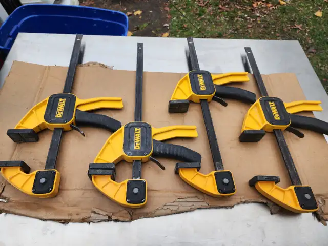4 DeWalt Wood Working Adjustable Clamps423430609479280642