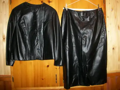 Costume de cuir véritable, View more