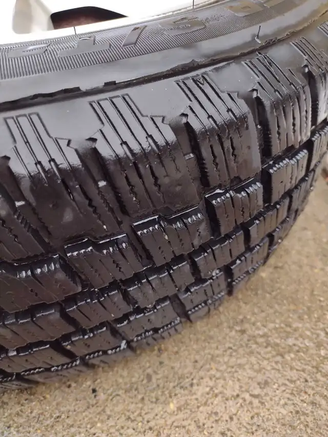 Snow Tires in Tires & Rims in Windsor Region - Image 3