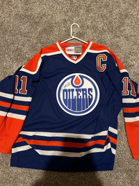 Signed Mark Messier Oilers Jersey