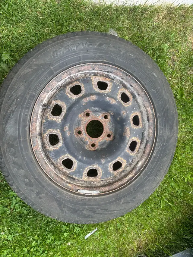 4 Winter tires and rims in Tires & Rims in Ottawa - Image 4