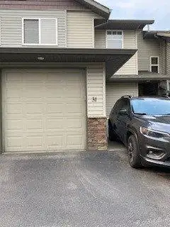 Sahali Ridge Estates – 3 Bedroom Townhouse for Rent.