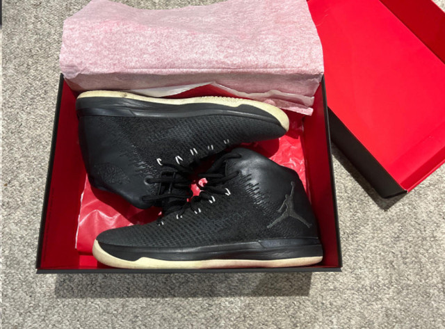 Nike Air Jordan 31 Black Cat Size 9.5 in Men's Shoes in City of Toronto - Image 4