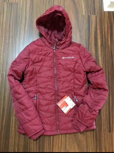 Outbound women’s medium Lola puffer jacket, insulated, cranberry, View more