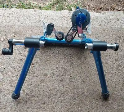 Minoura RDA 850 Rim Drive Bike Trainer System, View more