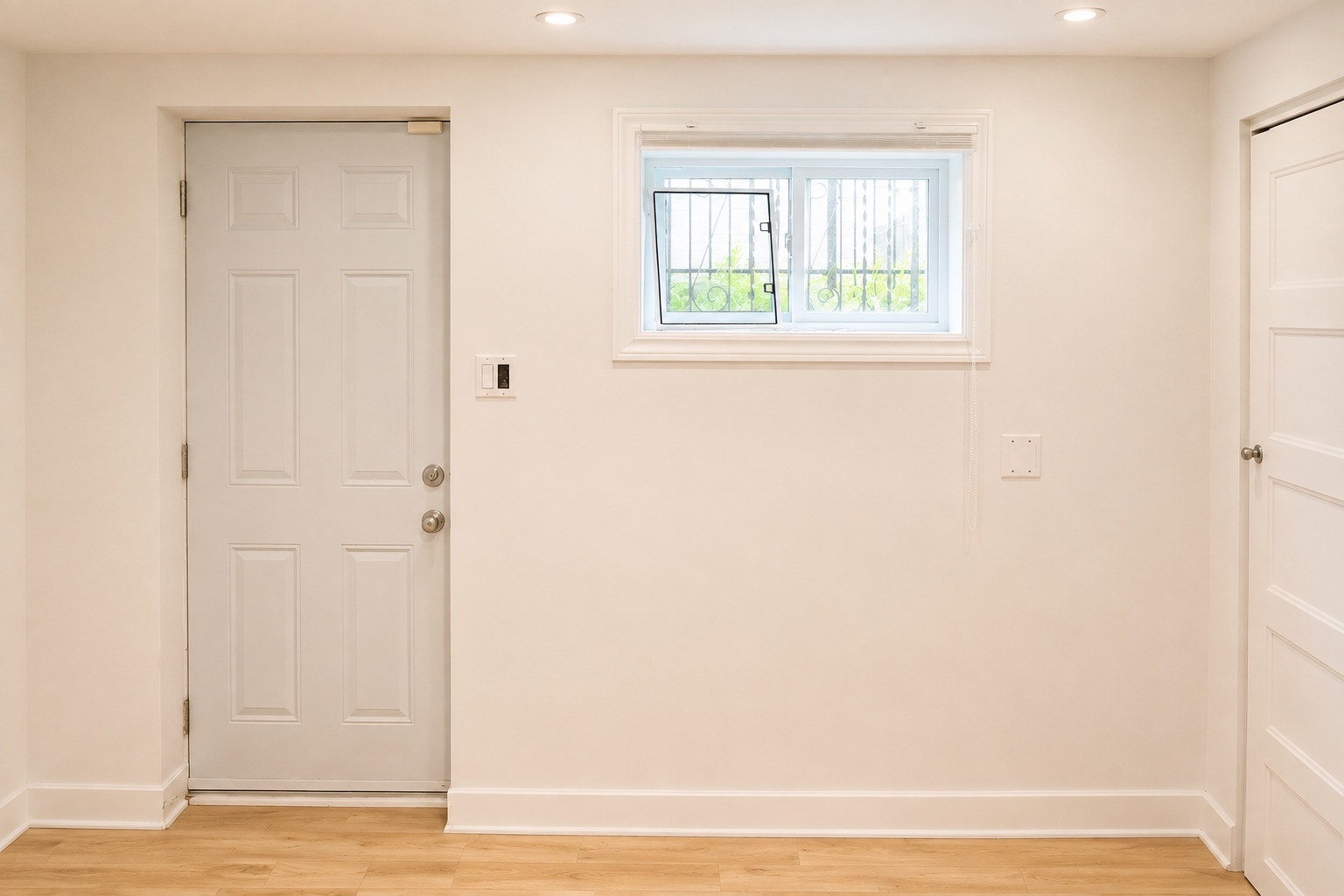 À LOUER / FOR RENT — 4½ RÉNOVÉ / FULLY RENOVATED 2-BEDROOM — photo 3