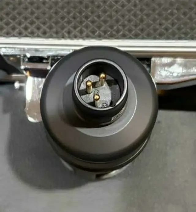 Antelope Audio Modeling Condenser mic Edge Solo w/case in Pro Audio & Recording Equipment in Oshawa / Durham Region - Image 5