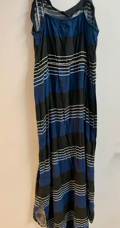 OLD NAVY MAXI DRESS, View more
