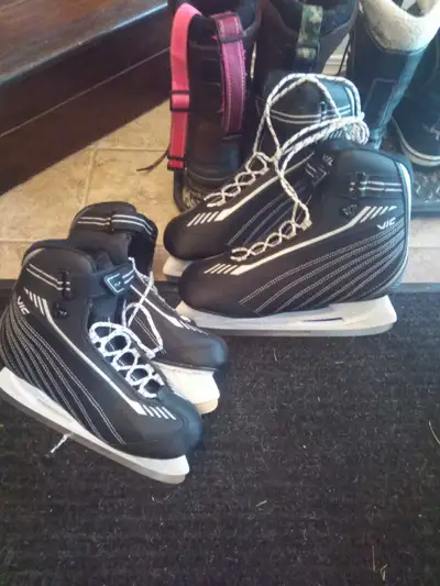 Brand New Ice Skates Vic Size : 7 & 10 Men, View more