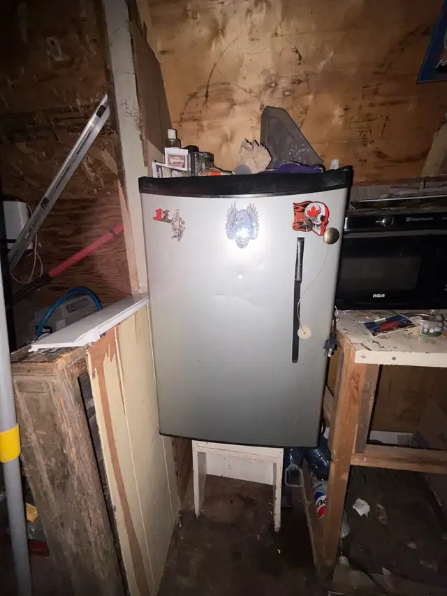 cooler fridge in Refrigerators in Charlottetown - Image 3