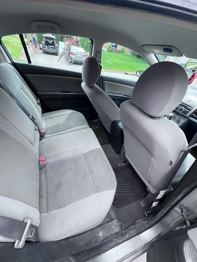 Nissan Sentra 2012 — photo 3